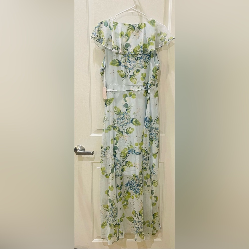 NEW…LC Lauren Conrad Floral Wrap Midi Dress - Picture 3 of 3